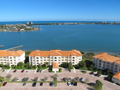21 Harbour Isle Drive W #Ph2, Fort Pierce, FL, 34949