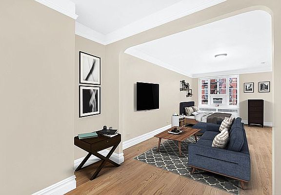 3rd image of 1 Jane St APT 5a