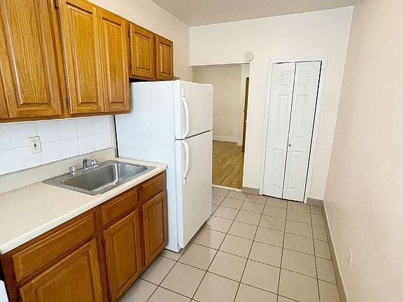 2nd image of 44-07 30th Ave #1L