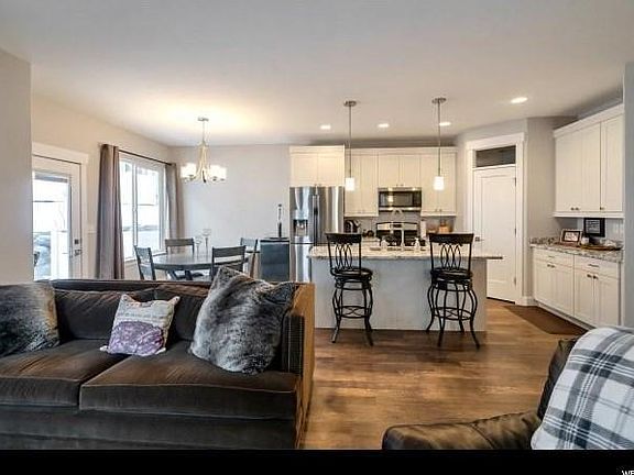 4th image of 14524 S Juniper Shade Dr #1