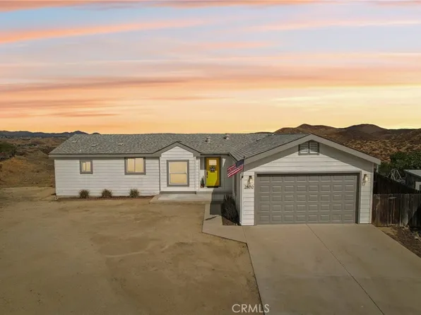 28010 Oregon Pl, Canyon Lake, CA 92587