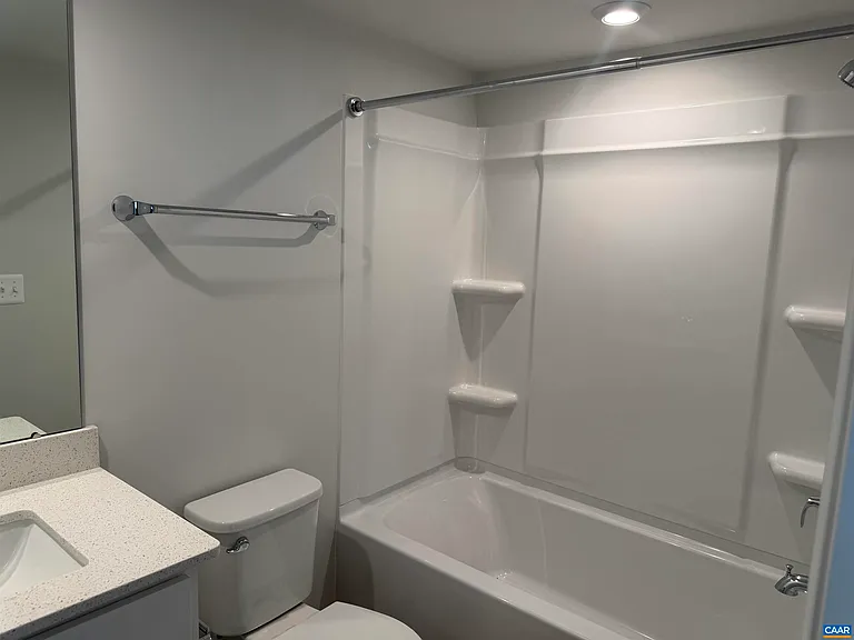 37 Laurin St — Photo 23