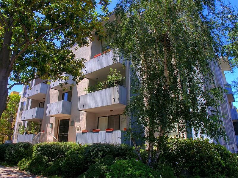 1st image of 1505 S Bentley Ave APT 301