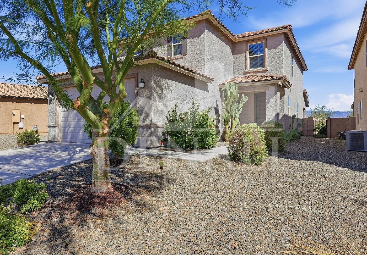 4 bed, 3.0 bath, 2212 sqft, $2,295 — Photo 3