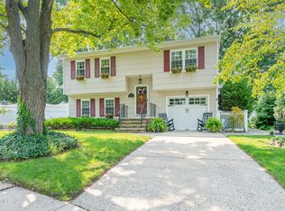 20 Eisenhower Ct, Matawan, NJ 07747
