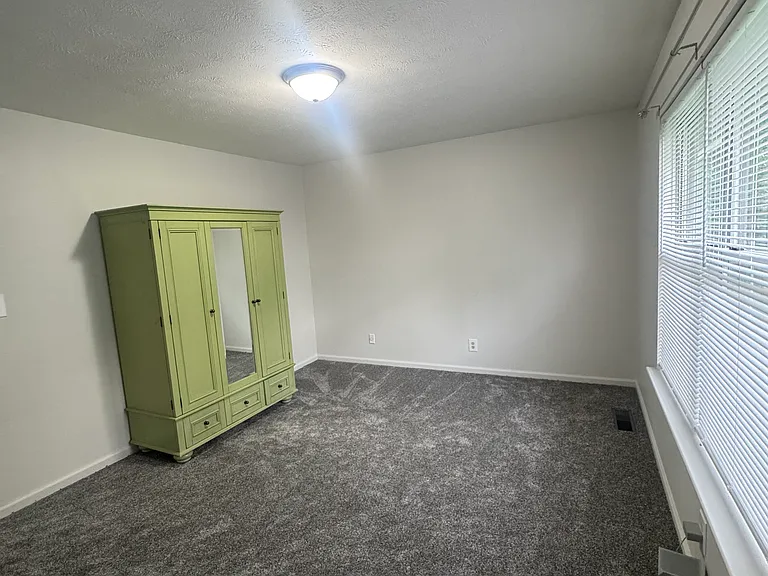 502 Deer Lick Pl — Photo 8