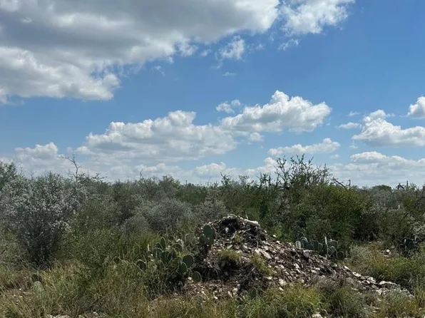 22 Greystone Hills LOT A2, Uvalde, TX 78801