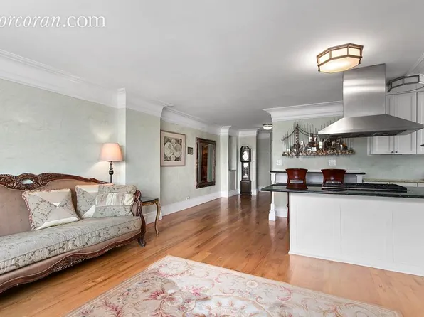 572 Grand Street image 1 of 8