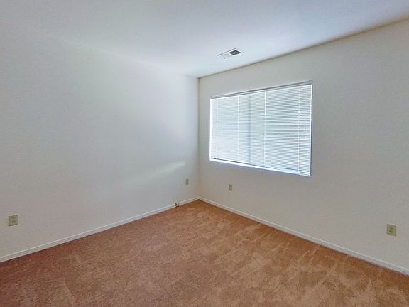 5th image of 614 Van Buren St #2158232