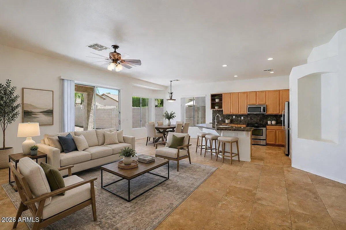3 bed, 2.0 bath, 1722 sqft, $3,000 — Photo 1