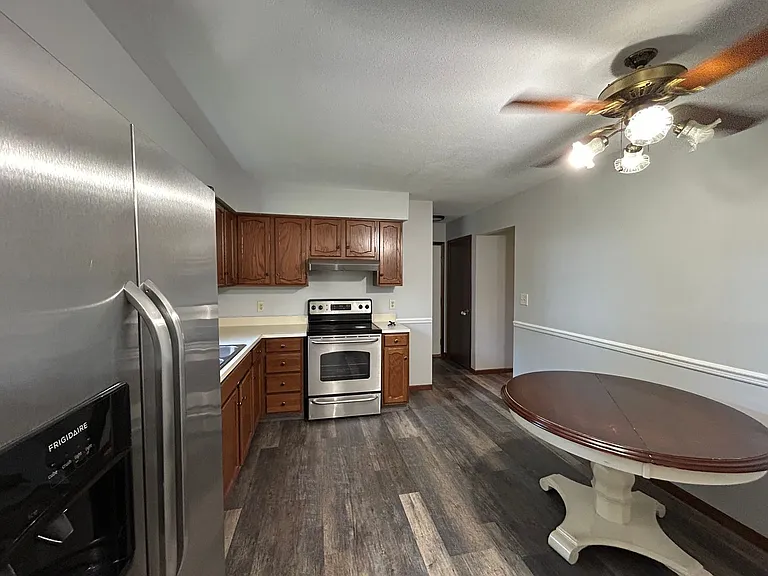 8659 Groveside Dr — Photo 8