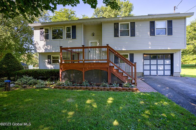 2nd image of 333 Evergreen Road