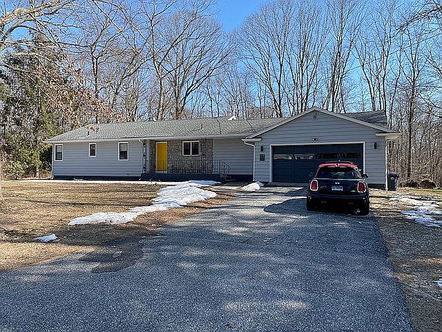 2nd image of 22 Highland Rd