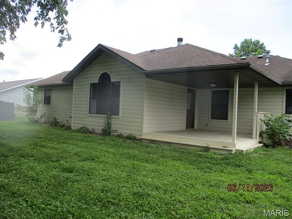 2nd image of 113 Rose Marie Dr