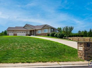 5009 NW Fielding Ct, Topeka, KS 66618