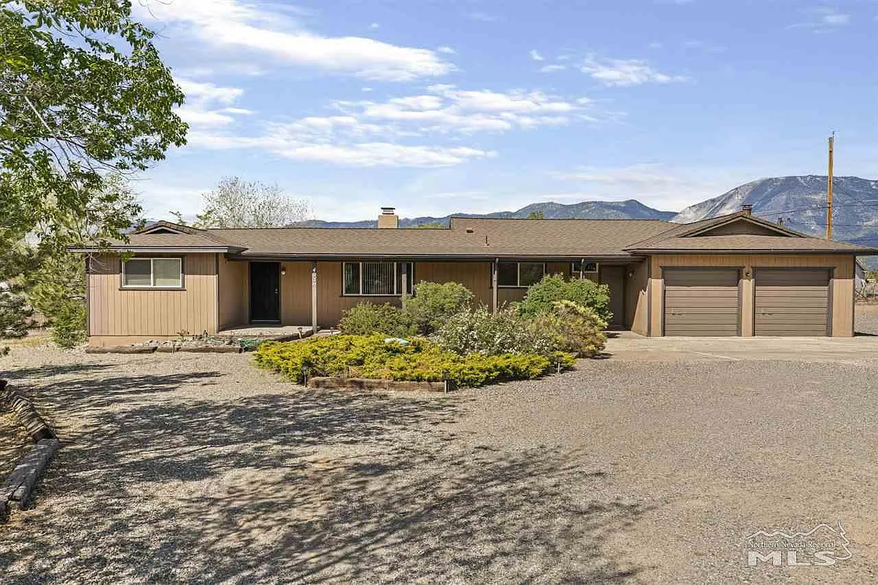 4030 Woodcock Way photo 1