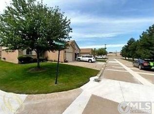 4260 Christina Ct, Warren, MI 48091