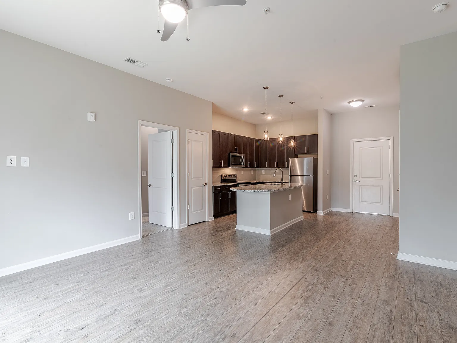 Residence at Riverwatch — Photo 3