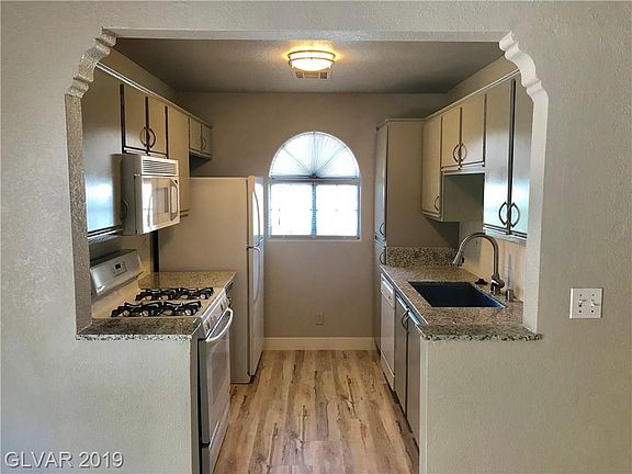 3rd image of 6816 Elm Creek Dr Unit 101