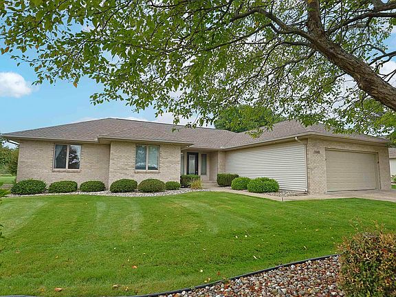 4th image of 1349 Kennely Rd