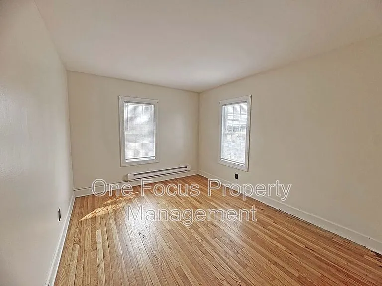 236 Pennsylvania Ave — Photo 6