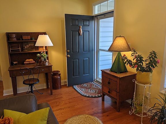4th image of 19 Whispering Oaks Dr
