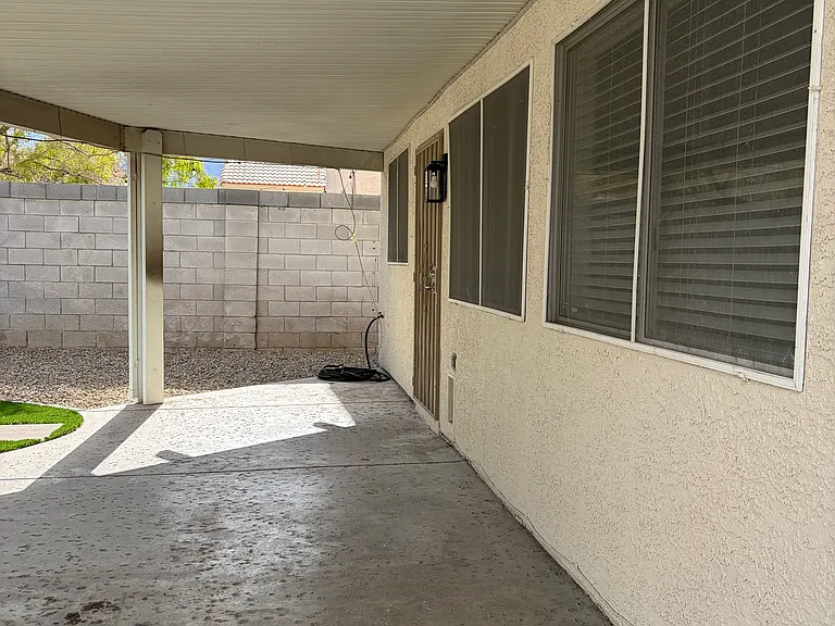 9149 Bucksprings Dr — Photo 23