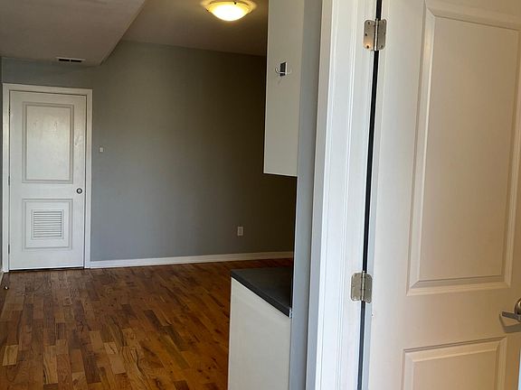2nd image of 535 N Budd St APT 3E