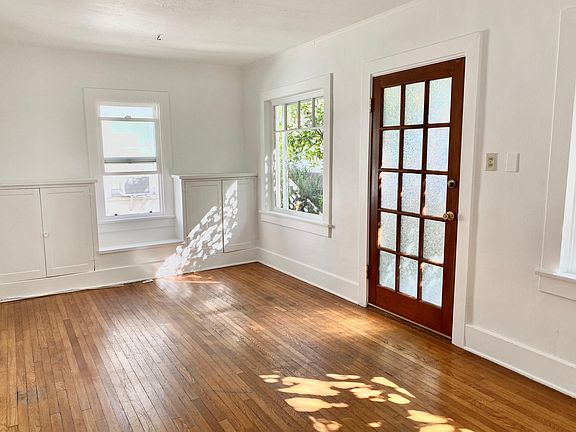 3rd image of 1021 20th St #A