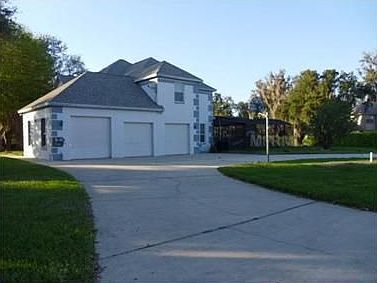 2nd image of 2101 Wild Oak Ct