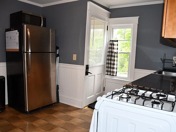 4th image of 6868 Beechmont Ave #2
