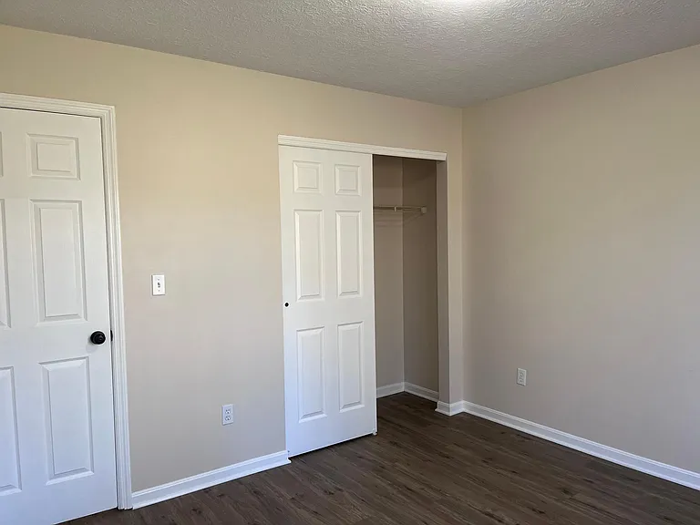 3583 Mitten Dr — Photo 3