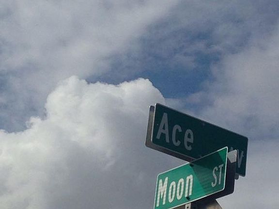 5th image of 1175 Moon St SE
