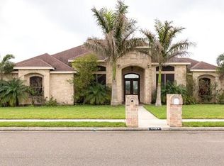1423 Vida Grande St, Alamo, TX 78516
