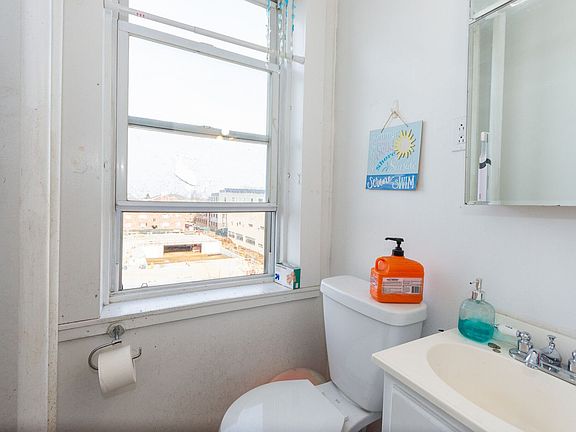 5th image of 57 Brighton Ave #21