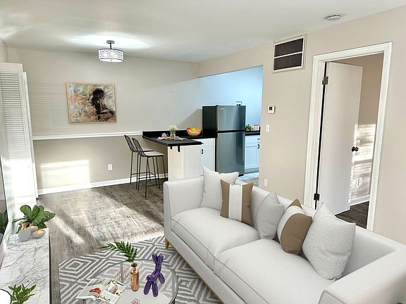 4th image of 2600 Le Blanc Ct APT 8