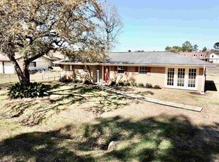 230 Pine Forest Dr, Vidor, TX 77662