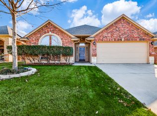 8332 Edgepoint Trl, Hurst, TX 76053