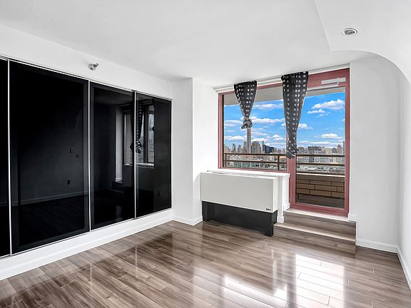 4th image of 4-74 48th Ave #38AB