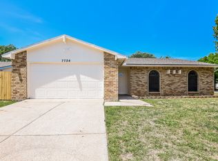 7724 Whirlwind Dr, Fort Worth, TX 76133