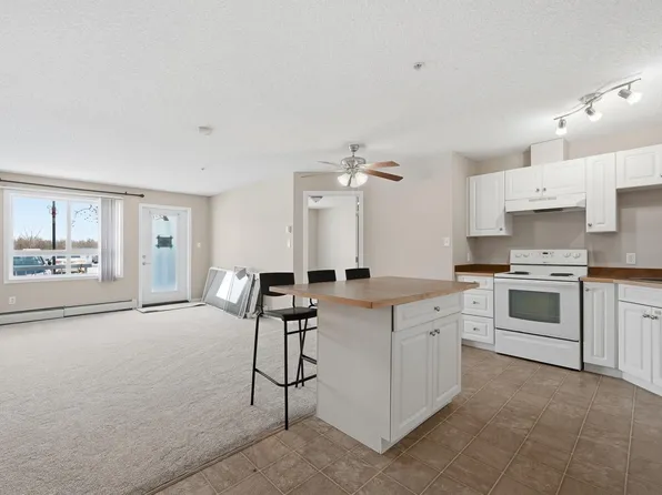 5350 199th St NW #105, Edmonton, AB T6M 0A4