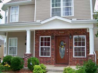 906 NE Arleta Gdns, Bentonville, AR 72712