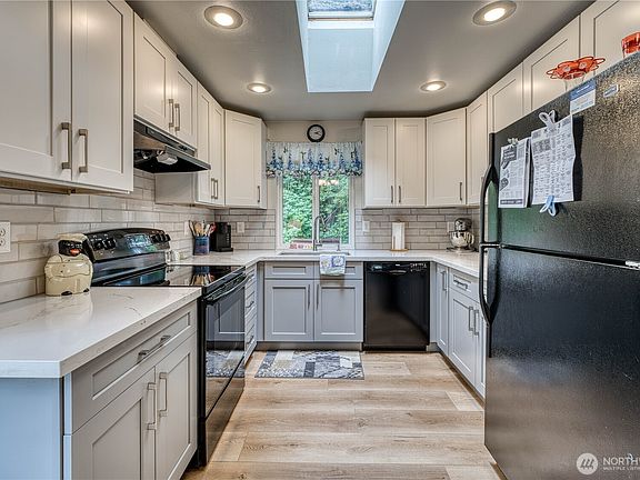 3rd image of 6314 Sehmel Drive NW