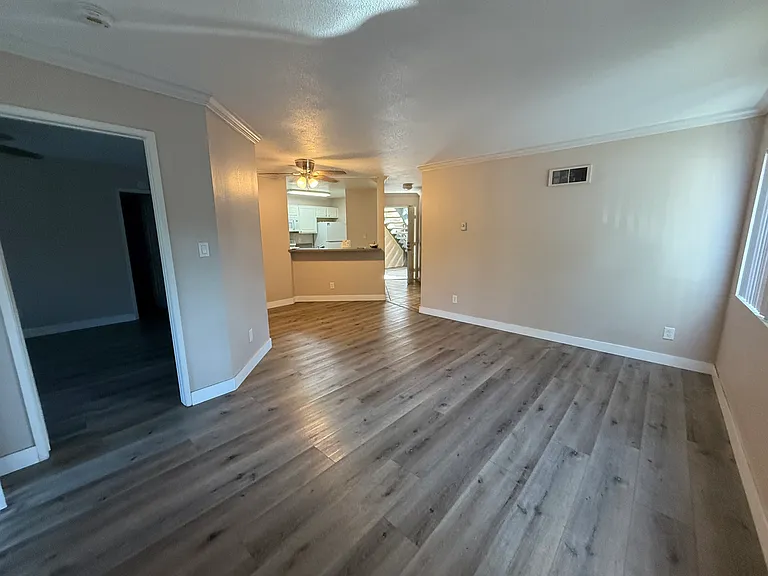 7545 Charmant Dr #1501 — Photo 27