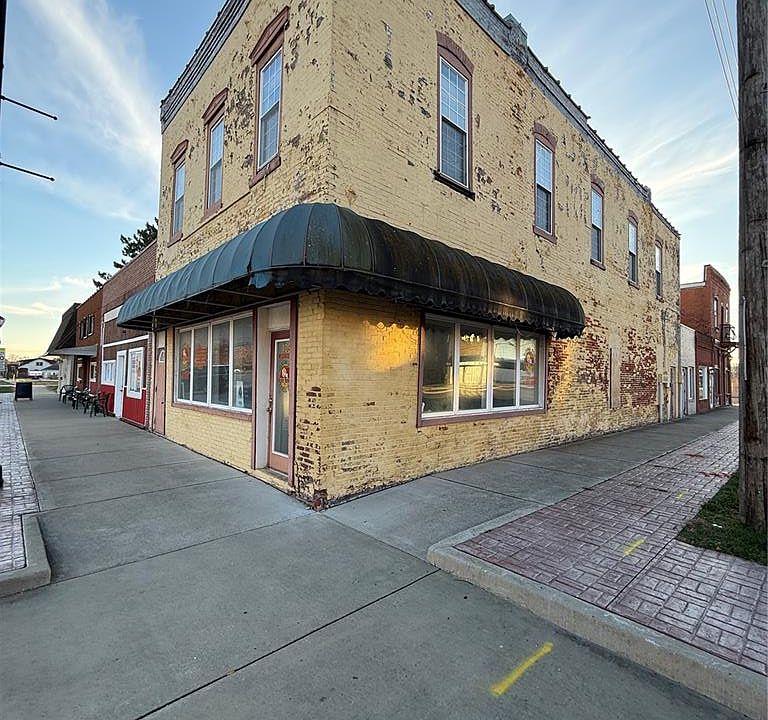 1st image of 104 W Edwards St