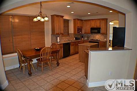 3rd image of 7031 Beacon Dr