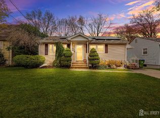 152 Orange St, Edison, NJ 08817