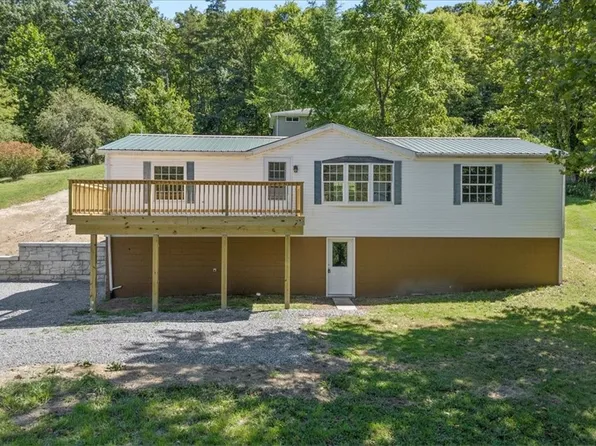 2299 Saxonburg Blvd, Cheswick, PA 15024
