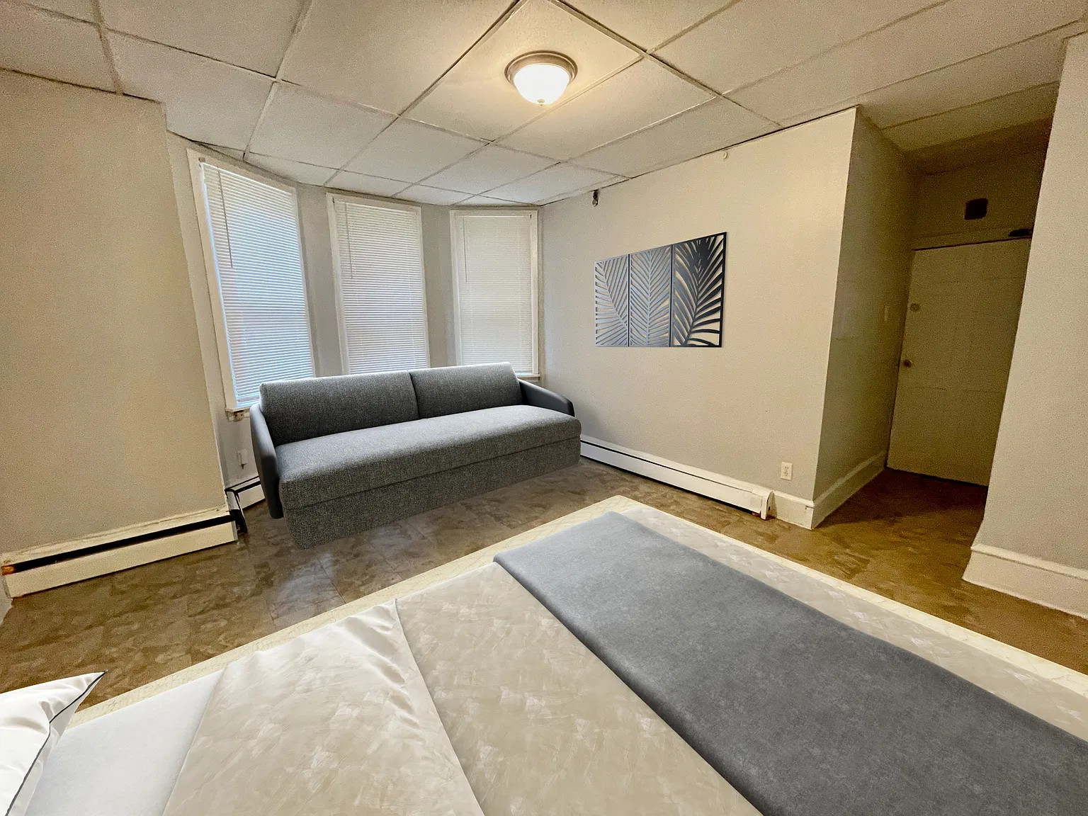 1 bed, 400 sqft, $873 — Photo 3