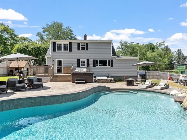 4 Fairview Rd, Westborough, MA 01581